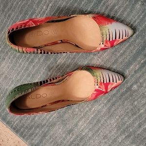 Aldo size 36 (6) floral heels